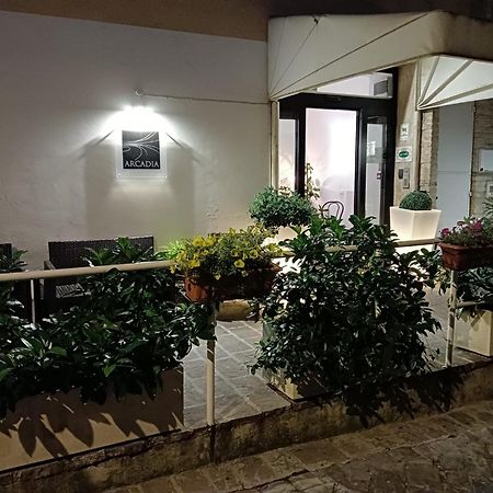 Hotel Arcadia Macerata Luaran gambar